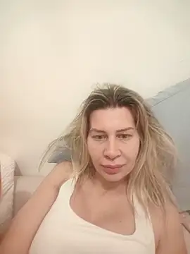 NaughtyClaudia  online show from 16, 2, 2026