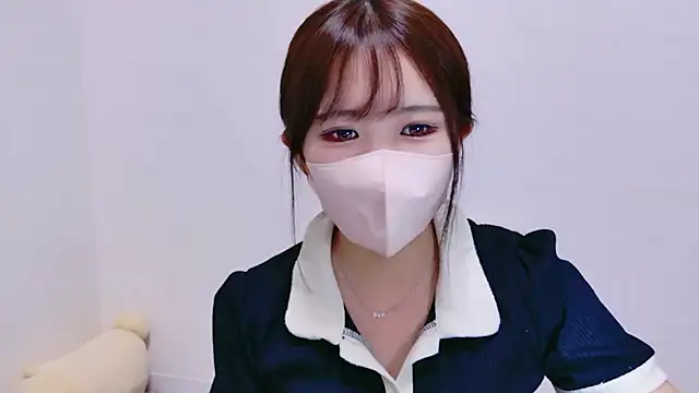 Nemu chan  online show from 26, 5, 2026