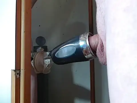 Snapshot of mydick505 chatting on 2, 12, 2025 mydick505 online show from 2, 12, 2025