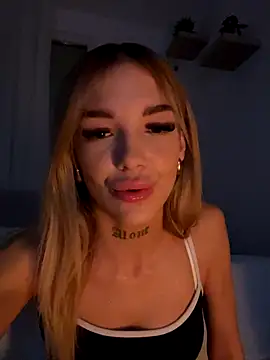 lunababy77 online show from 24, 11, 2025