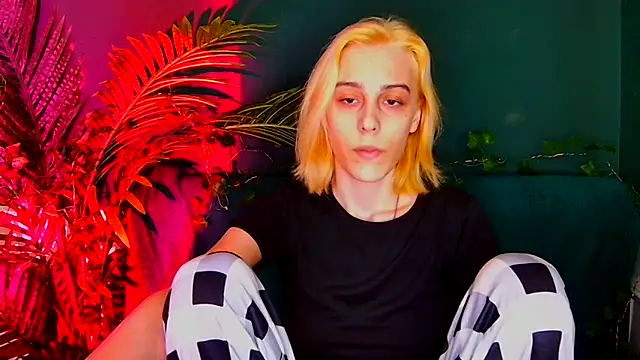 MiilaGlow online show from 19, 12, 2025