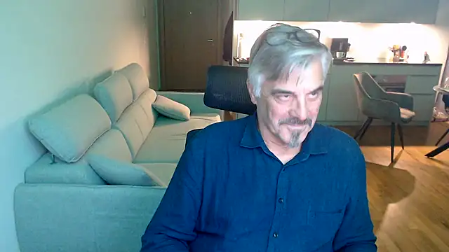 Buidapest online show from 6, 2, 2026