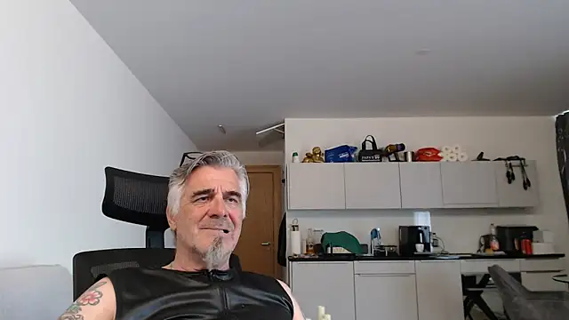 Snapshot of Buidapest chatting on 3, 5, 2026 Buidapest online show from 3, 5, 2026