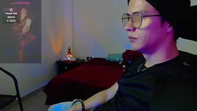 Snapshot of Brandon_starkk chatting on 22, 4, 2026 Brandon starkk online show from 22, 4, 2026