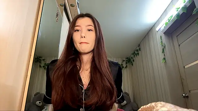 CutieSlim online show from 3, 12, 2025