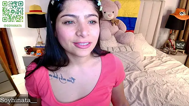 Snapshot of Emyii_ chatting on 4, 7, 2026 Emyii online show from 4, 7, 2026