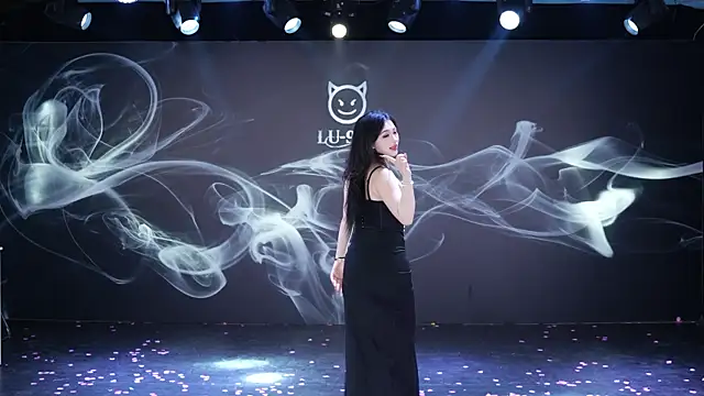 LU-909 online show from 8, 1, 2026