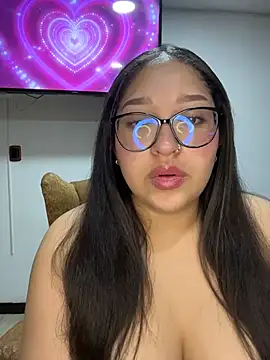 Snapshot of Whitneyy chatting on 18, 11, 2025 Whitneyy online show from 18, 11, 2025