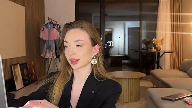 Jolienne online show from 27, 3, 2026