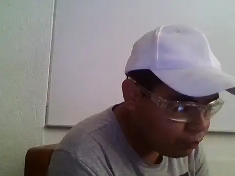 Snapshot of Zombiemuerto chatting on 17, 11, 2025 Zombiemuerto online show from 17, 11, 2025