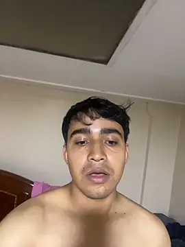 Snapshot of augustboyy chatting on 18, 11, 2025 augustboyy online show from 18, 11, 2025