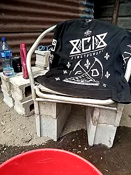 Snapshot of juunioreest chatting on 25, 11, 2025 juunioreest online show from 25, 11, 2025