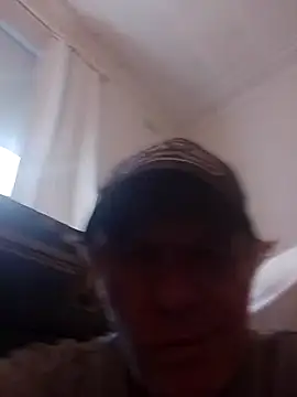 Snapshot of Hardwarelane67 chatting on 1, 12, 2025 Hardwarelane67 online show from 1, 12, 2025