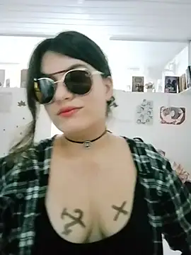 Snapshot of Satanatrix chatting on 4, 7, 2026 Satanatrix online show from 4, 7, 2026
