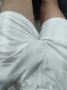 berkkderlerr online show from 18, 4, 2026