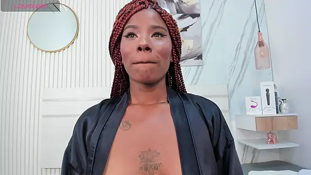 Snapshot of Afro_Luna chatting on 2, 12, 2025 Afro Luna online show from 2, 12, 2025