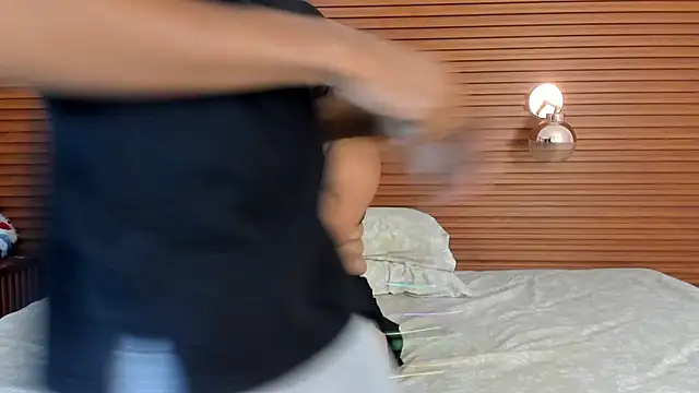 nathaly matheo online show from 4, 12, 2025