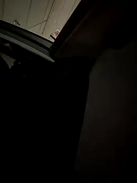 Snapshot of Dee212295 chatting on 18, 11, 2025 Dee212295 online show from 18, 11, 2025