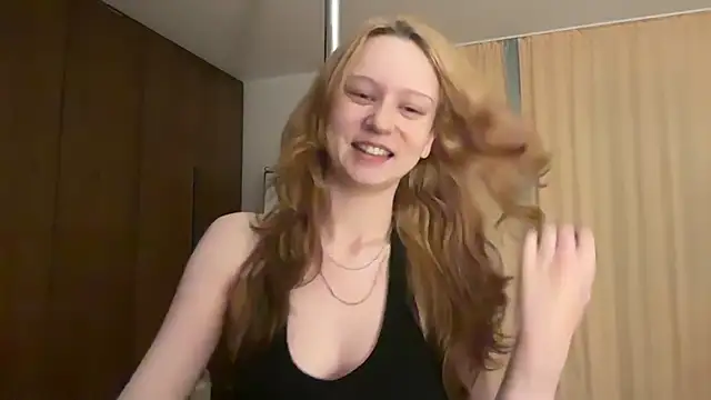 evelynnmaeee online show from 29, 4, 2026