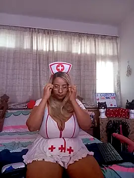 LaReineCleo online show from 3, 2, 2026