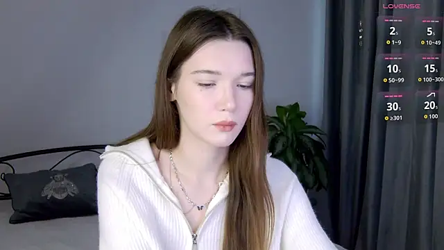 NicoletteBean online show from 21, 11, 2025