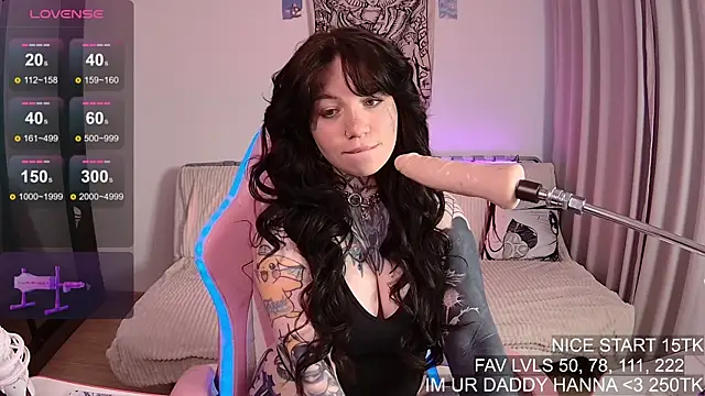 Snapshot of hanna_baeee chatting on 21, 11, 2025 hanna baeee online show from 21, 11, 2025