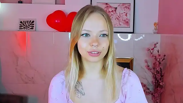 Snapshot of lucy_loy chatting on 11, 2, 2026 lucy loy online show from 11, 2, 2026