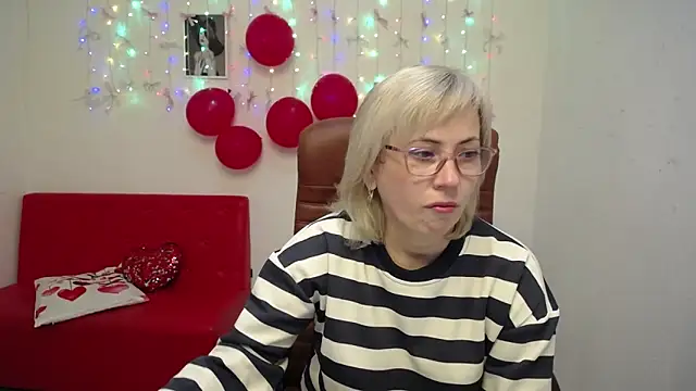 Snapshot of LaurenWishy chatting on 17, 1, 2026 LaurenWishy online show from 17, 1, 2026