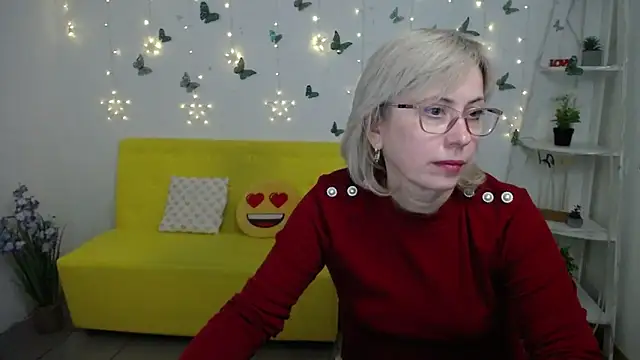 Snapshot of LaurenWishy chatting on 23, 2, 2026 LaurenWishy online show from 23, 2, 2026