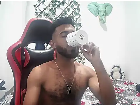 alberthot11 online show from 4, 12, 2025