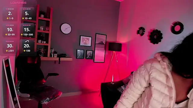 Snapshot of Violet_Kumar chatting on 29, 11, 2025 Violet Kumar online show from 29, 11, 2025