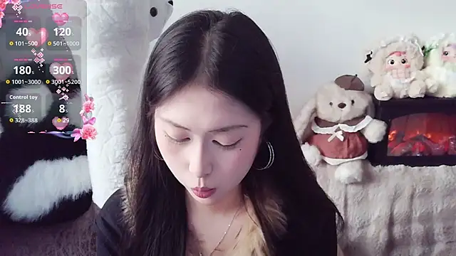 Snapshot of TuTu-077 chatting on 8, 2, 2026 TuTu-077 online show from 8, 2, 2026