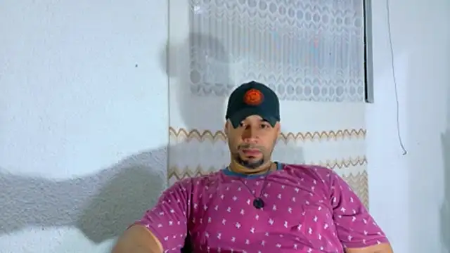Snapshot of musclehetero chatting on 7, 7, 2026 musclehetero online show from 7, 7, 2026
