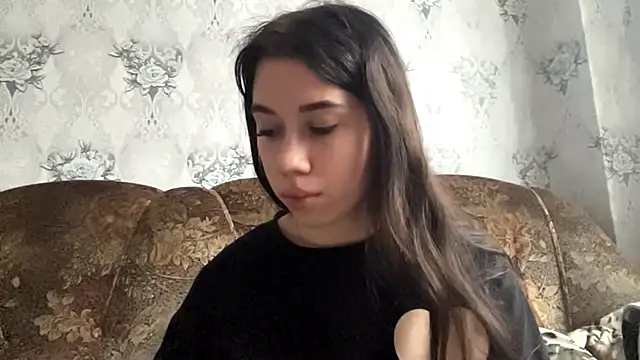 Snapshot of DebbiGoodknight chatting on 2, 12, 2025 DebbiGoodknight online show from 2, 12, 2025