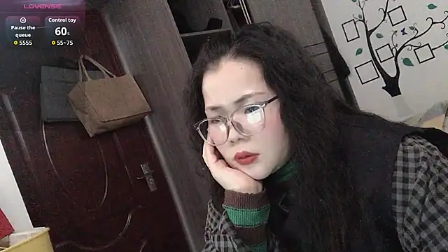 Huahua3187 online show from 30, 11, 2025