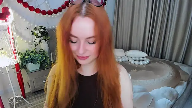 AirySilhouette online show from 17, 4, 2026