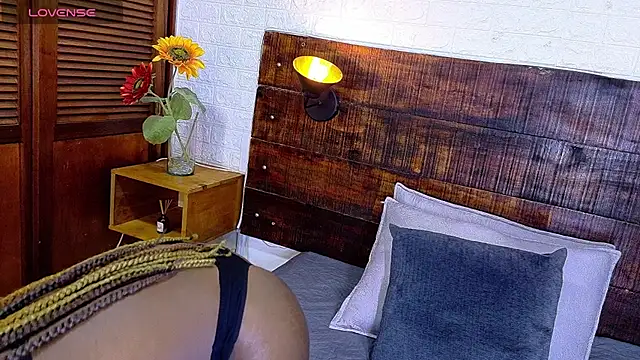 Snapshot of Amy_Brunette chatting on 29, 11, 2025 Amy Brunette online show from 29, 11, 2025