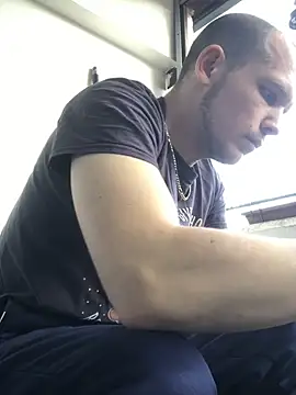 Snapshot of Spielzeugtwink chatting on 27, 4, 2026 Spielzeugtwink online show from 27, 4, 2026