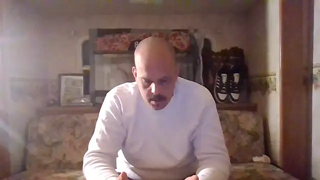 BigriskDaddy92 online show from 13, 2, 2026