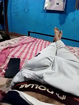 Snapshot of vaasuboy01 chatting on 15, 4, 2026 vaasuboy01 online show from 15, 4, 2026