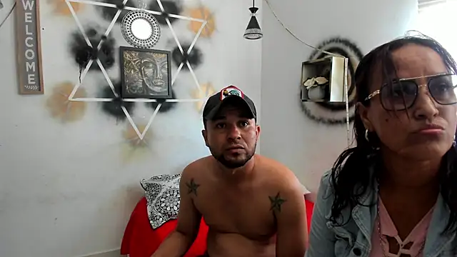 Snapshot of StephaniaAndRandy chatting on 26, 11, 2025 StephaniaAndRandy online show from 26, 11, 2025