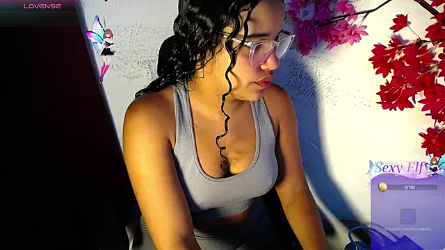 Snapshot of chleo_rosse chatting on 3, 6, 2026 chleo rosse online show from 3, 6, 2026