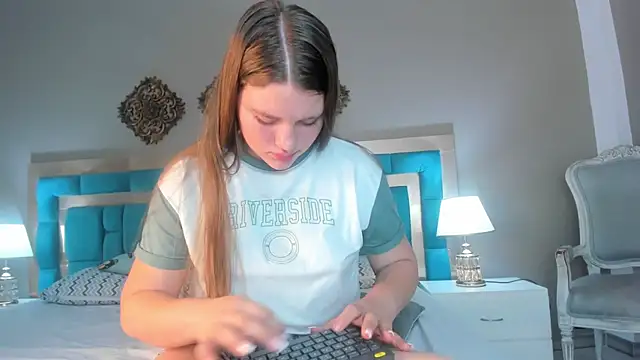 LiiaVelvet online show from 18, 12, 2025