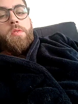Snapshot of CoupleGoat chatting on 1, 4, 2026 CoupleGoat online show from 1, 4, 2026