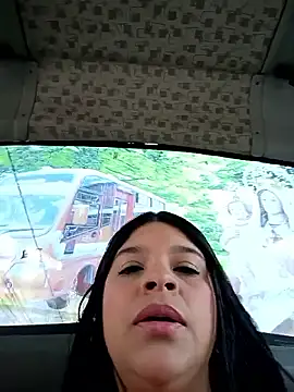 Layla-daring online show from 9, 2, 2026