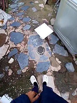 Eezxxx online show from 16, 12, 2025