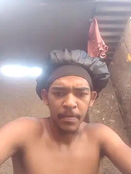 Snapshot of Eezxxx chatting on 6, 2, 2026 Eezxxx online show from 6, 2, 2026