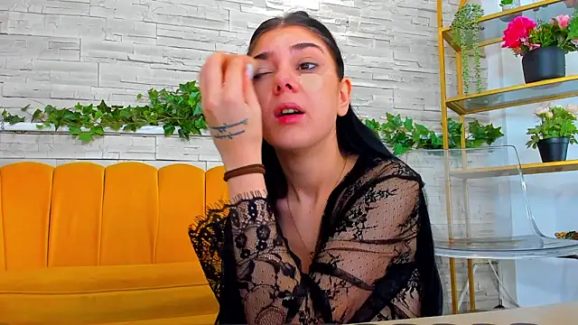 SerennaNoir online show from 21, 12, 2025