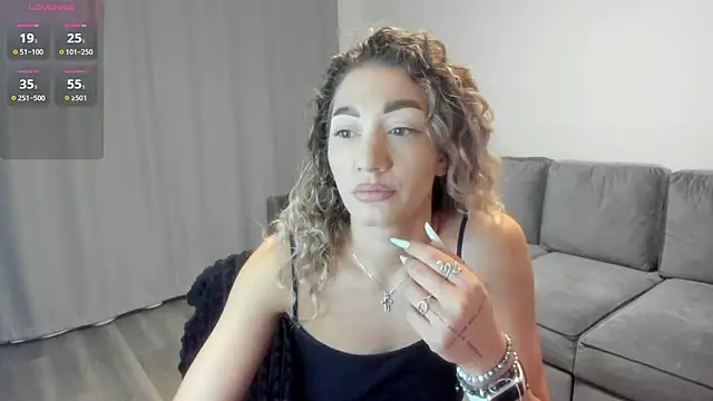 Snapshot of rossana_doll chatting on 17, 1, 2026 rossana doll online show from 17, 1, 2026