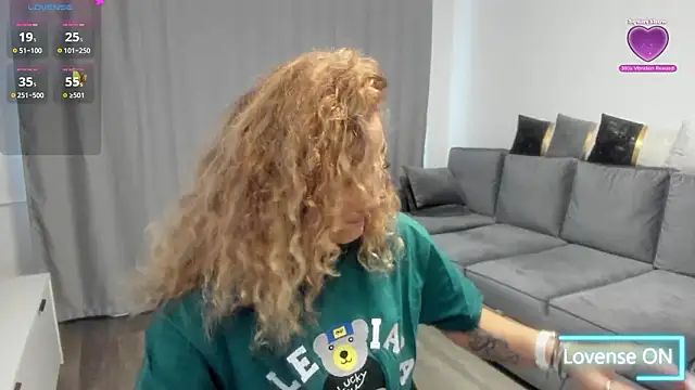 Snapshot of rossana_doll chatting on 25, 2, 2026 rossana doll online show from 25, 2, 2026